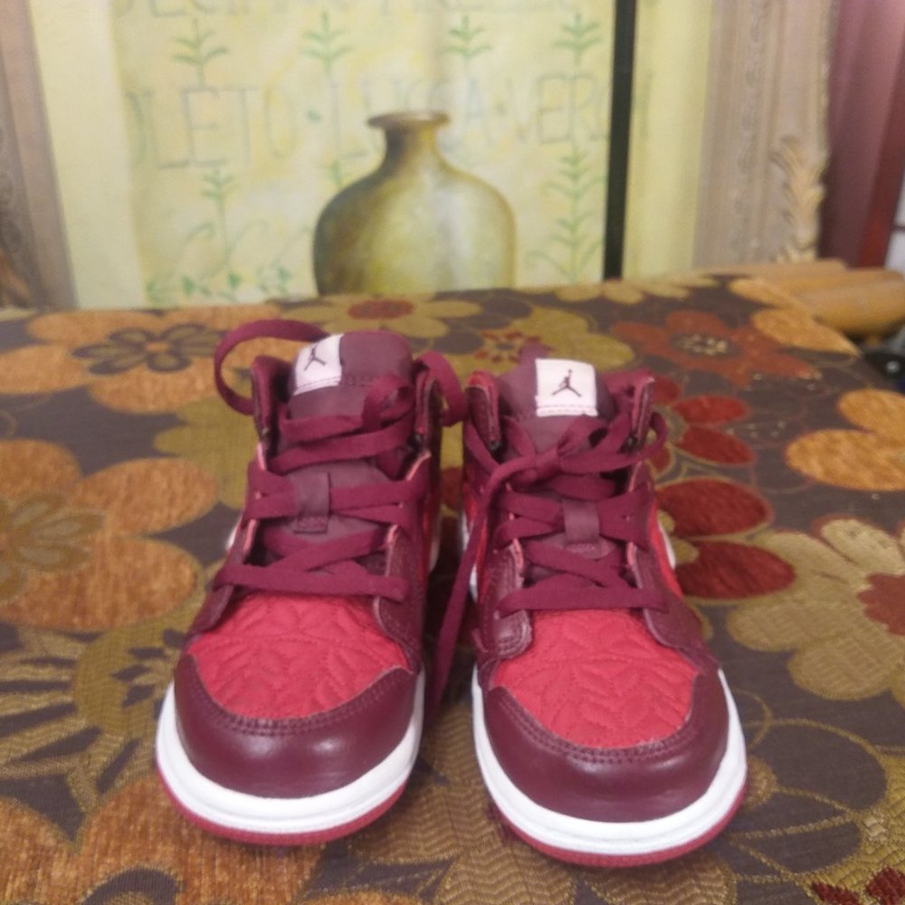 RARE Nike Jordan 1 Mid SE Gym Red/Pink Foam TD Toddler Size 10c AV5172-600 - Picture 3 of 9